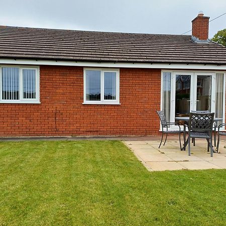 3-Bed Bungalow Near Conwy Valley Close To Castle Colwyn Bay Exterior foto
